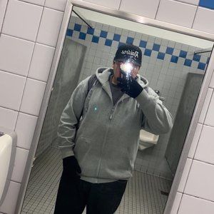 Meet your Posher, Robert